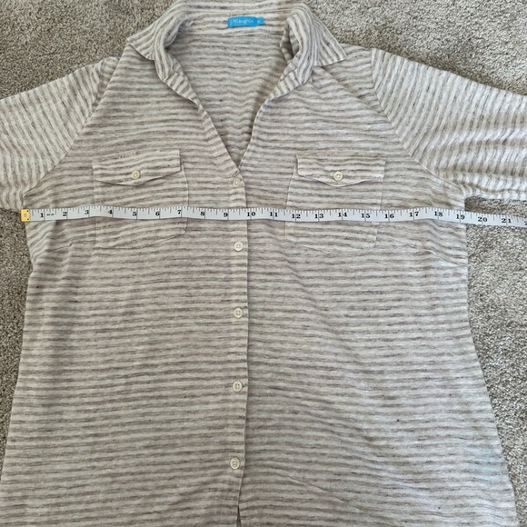 J McLaughlin Stripe Button Blouse Size Medium - Picture 11 of 13